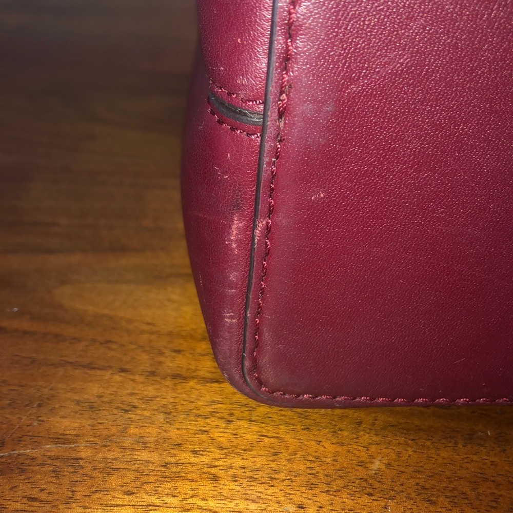 ‼️HOST PICK 🥳 Tory Burch BLOCK-T Tote - Picture 4 of 5